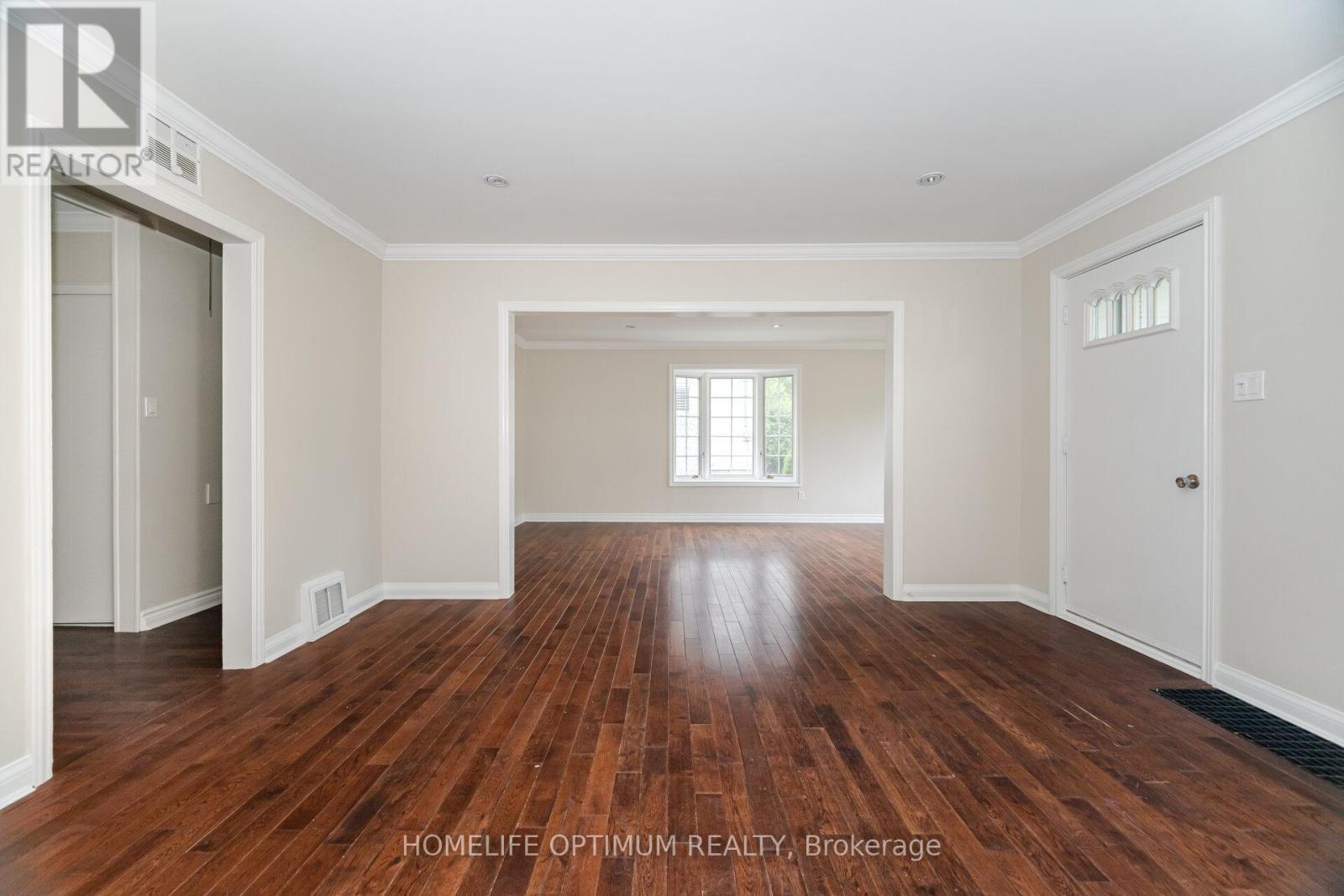 132 Eagle Street, Newmarket, ON - Indoor Photo Showing Other Room