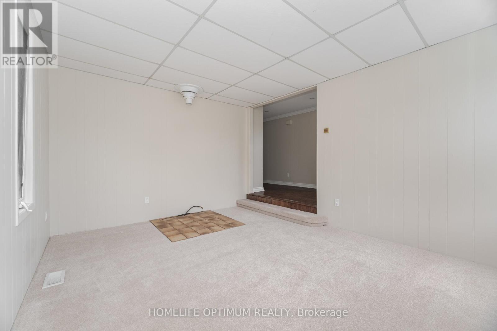 132 Eagle Street, Newmarket, ON - Indoor Photo Showing Other Room