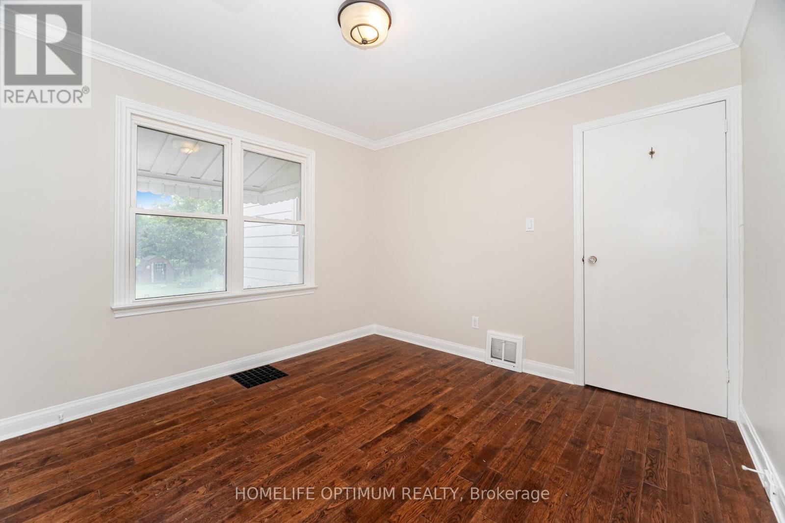 132 Eagle Street, Newmarket, ON - Indoor Photo Showing Other Room