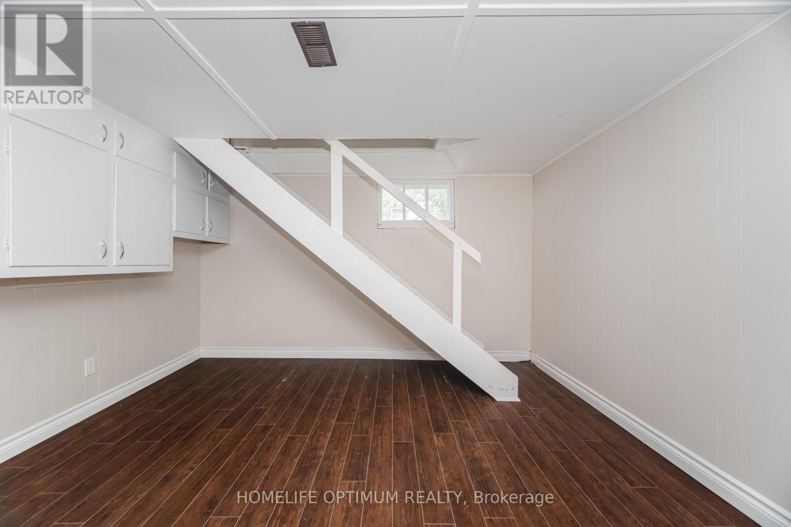 132 Eagle Street, Newmarket, ON - Indoor Photo Showing Other Room