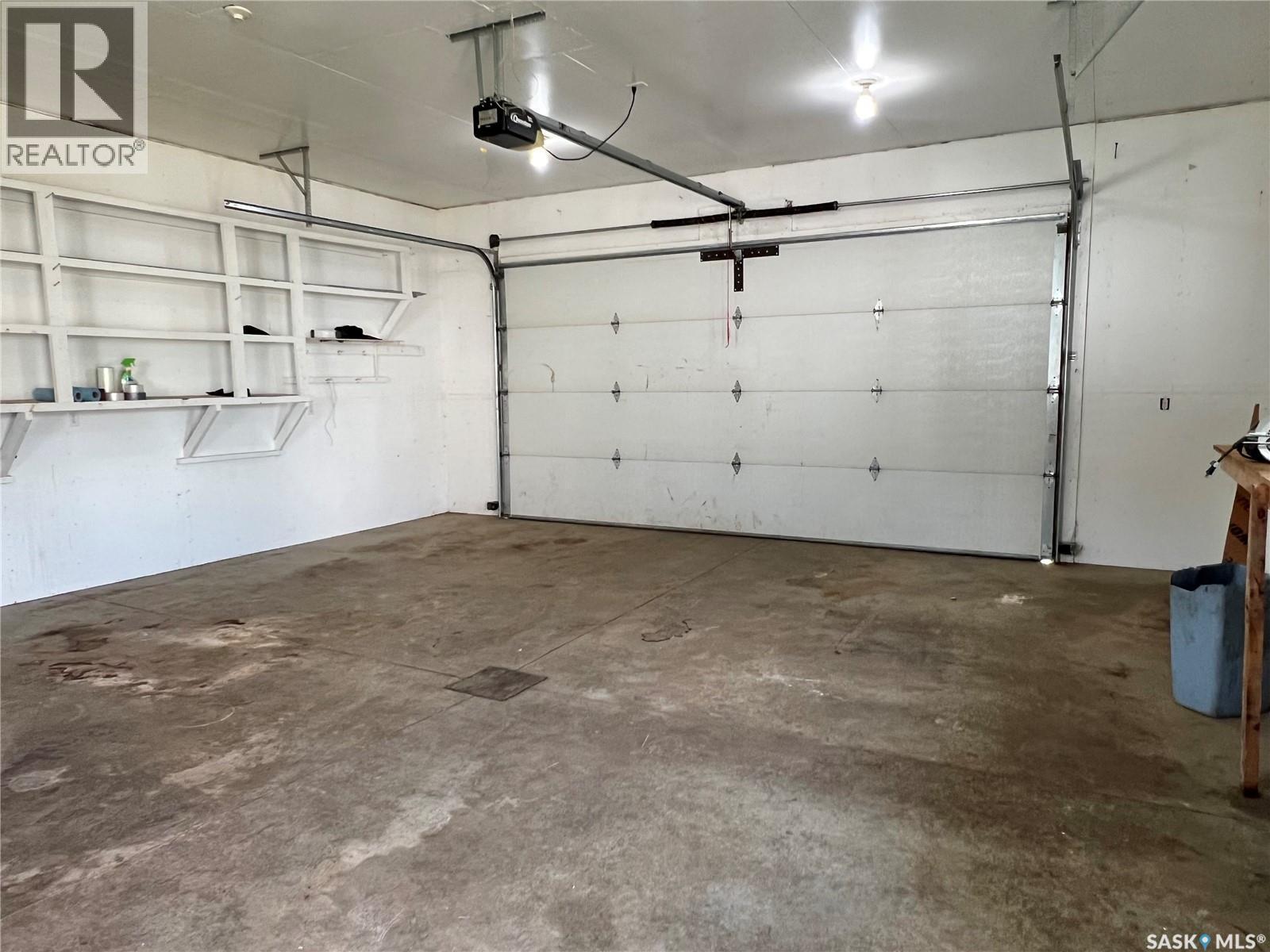 10 Birch Street, Porcupine Plain, SK - Indoor Photo Showing Garage