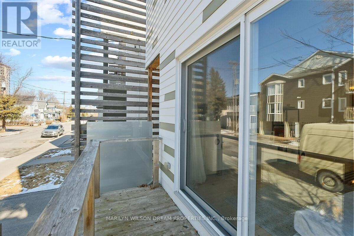 67 Pinhey Street, Ottawa, ON - Outdoor