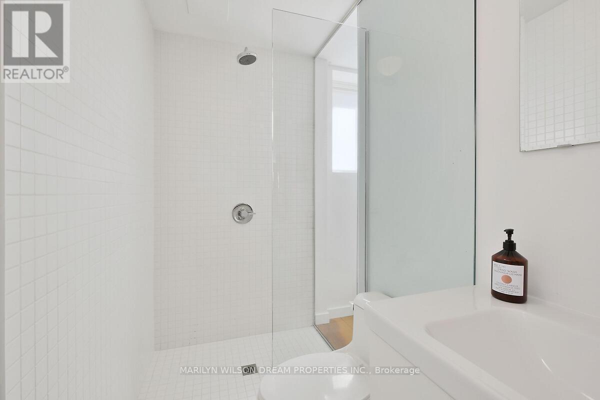 67 Pinhey Street, Ottawa, ON - Indoor Photo Showing Bathroom