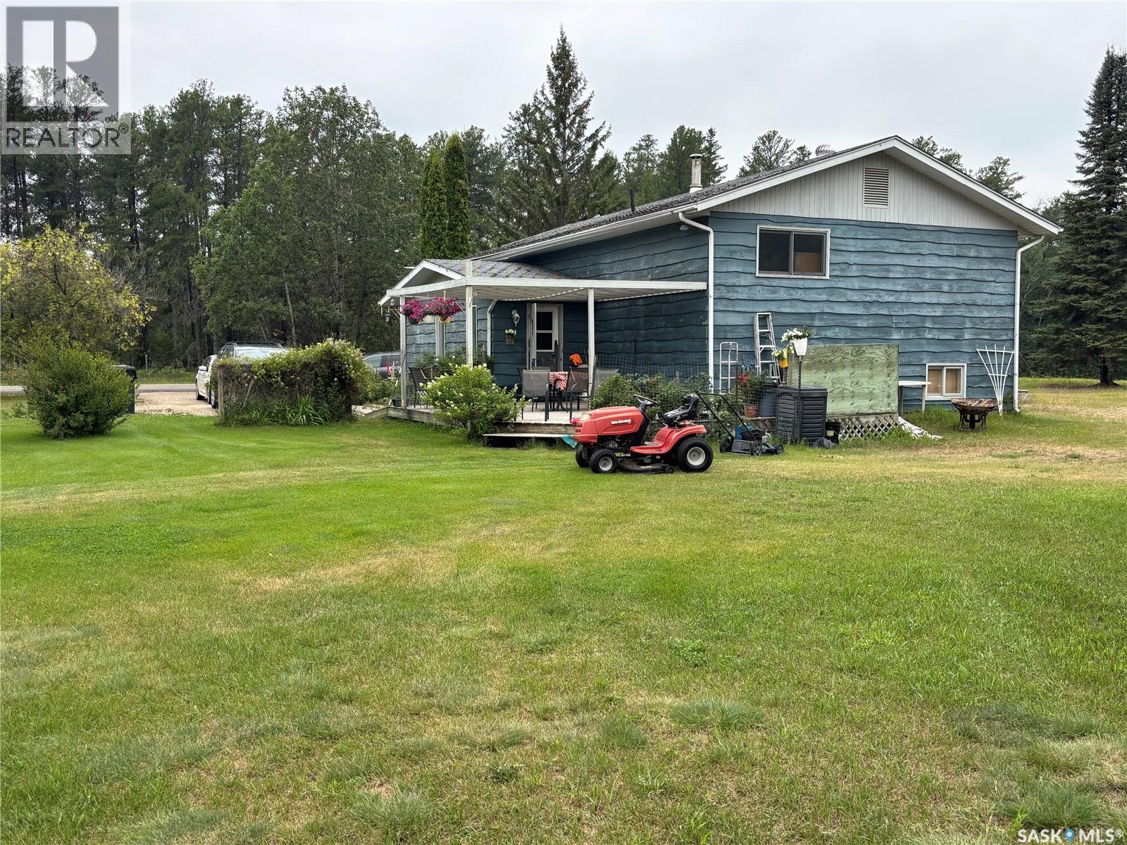 609 10Th Street N, Nipawin Rm No. 487, SK - Outdoor With Deck Patio Veranda
