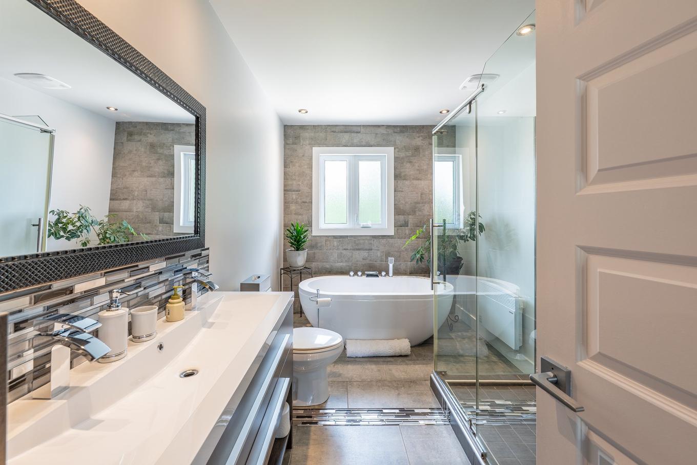 Salle de bains - 65 Rue Picard, L'Épiphanie, QC - Indoor Photo Showing Bathroom