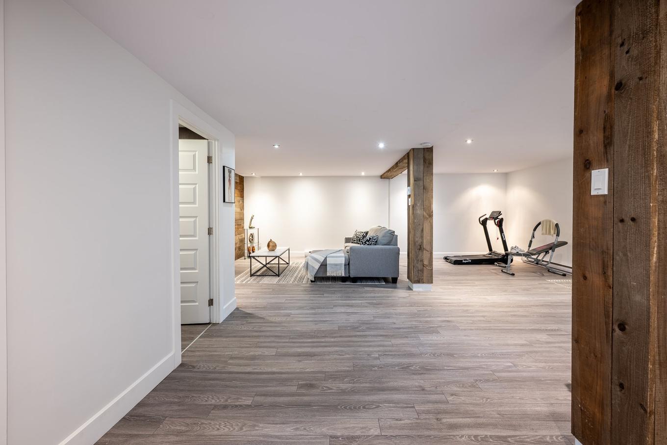 Sous-sol - 65 Rue Picard, L'Épiphanie, QC - Indoor Photo Showing Other Room