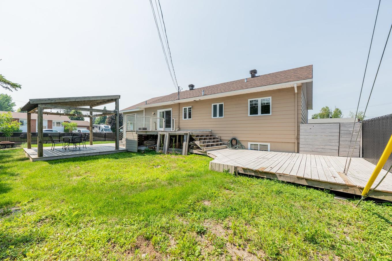 Extérieur - 65 Rue Picard, L'Épiphanie, QC - Outdoor With Deck Patio Veranda With Exterior