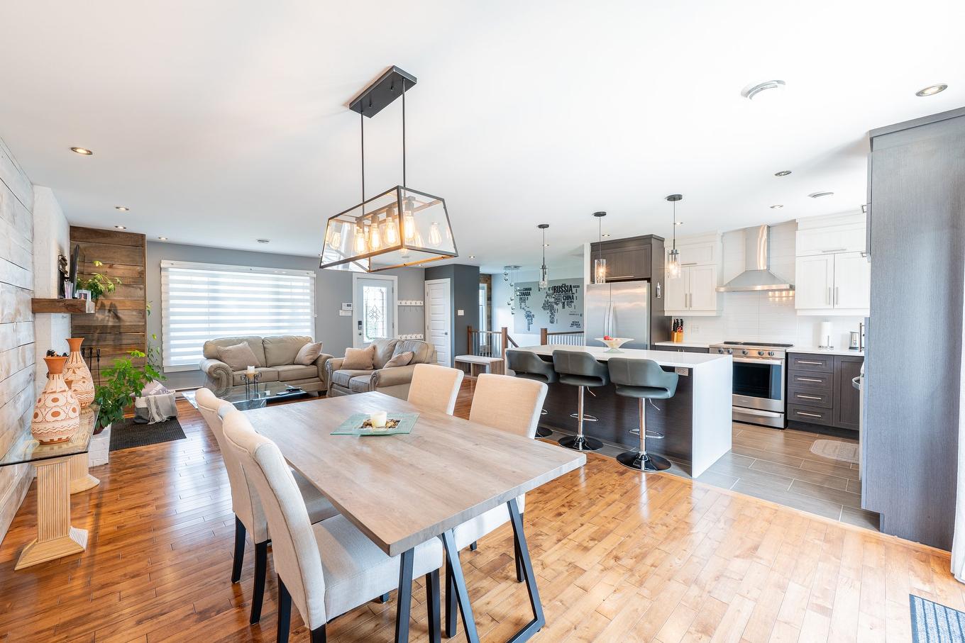 Salle à manger - 65 Rue Picard, L'Épiphanie, QC - Indoor Photo Showing Dining Room
