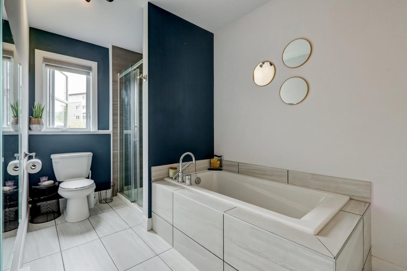 Salle de bains - 106-2300 Rue De La Traversée, Saint-Jérôme, QC - Indoor Photo Showing Bathroom