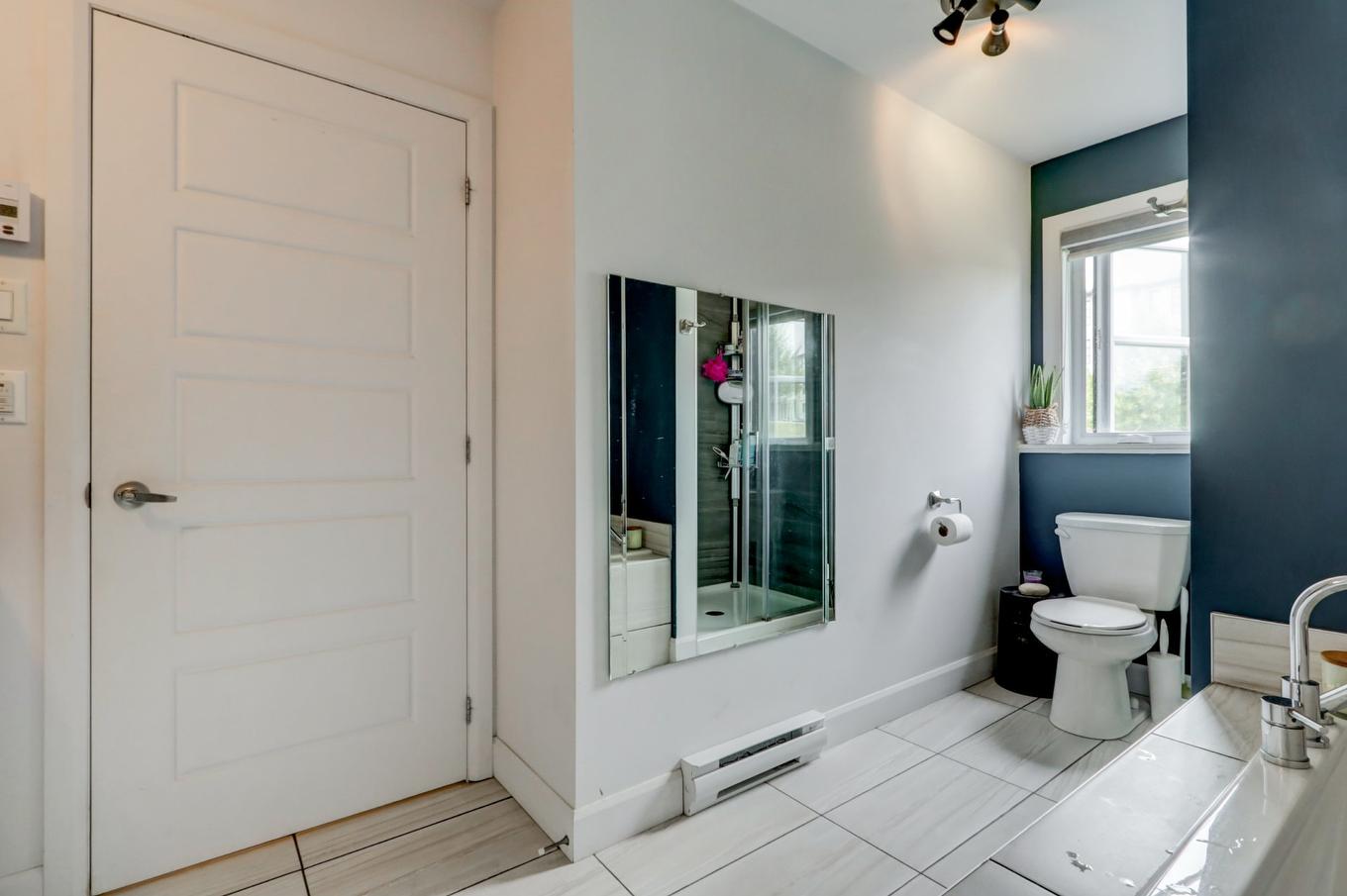 Salle de bains - 106-2300 Rue De La Traversée, Saint-Jérôme, QC - Indoor Photo Showing Bathroom