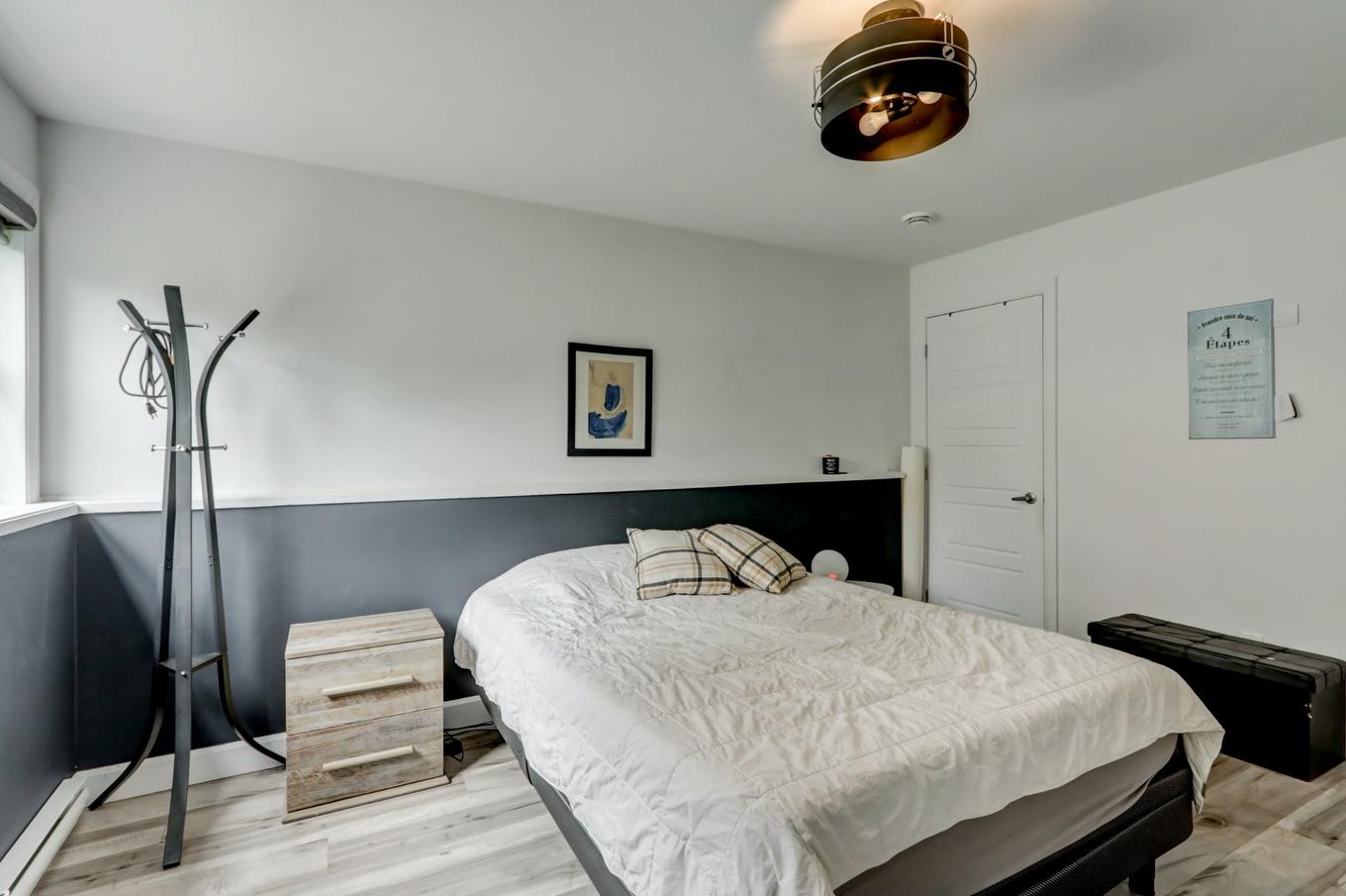 Chambre à coucher principale - 106-2300 Rue De La Traversée, Saint-Jérôme, QC - Indoor Photo Showing Bedroom