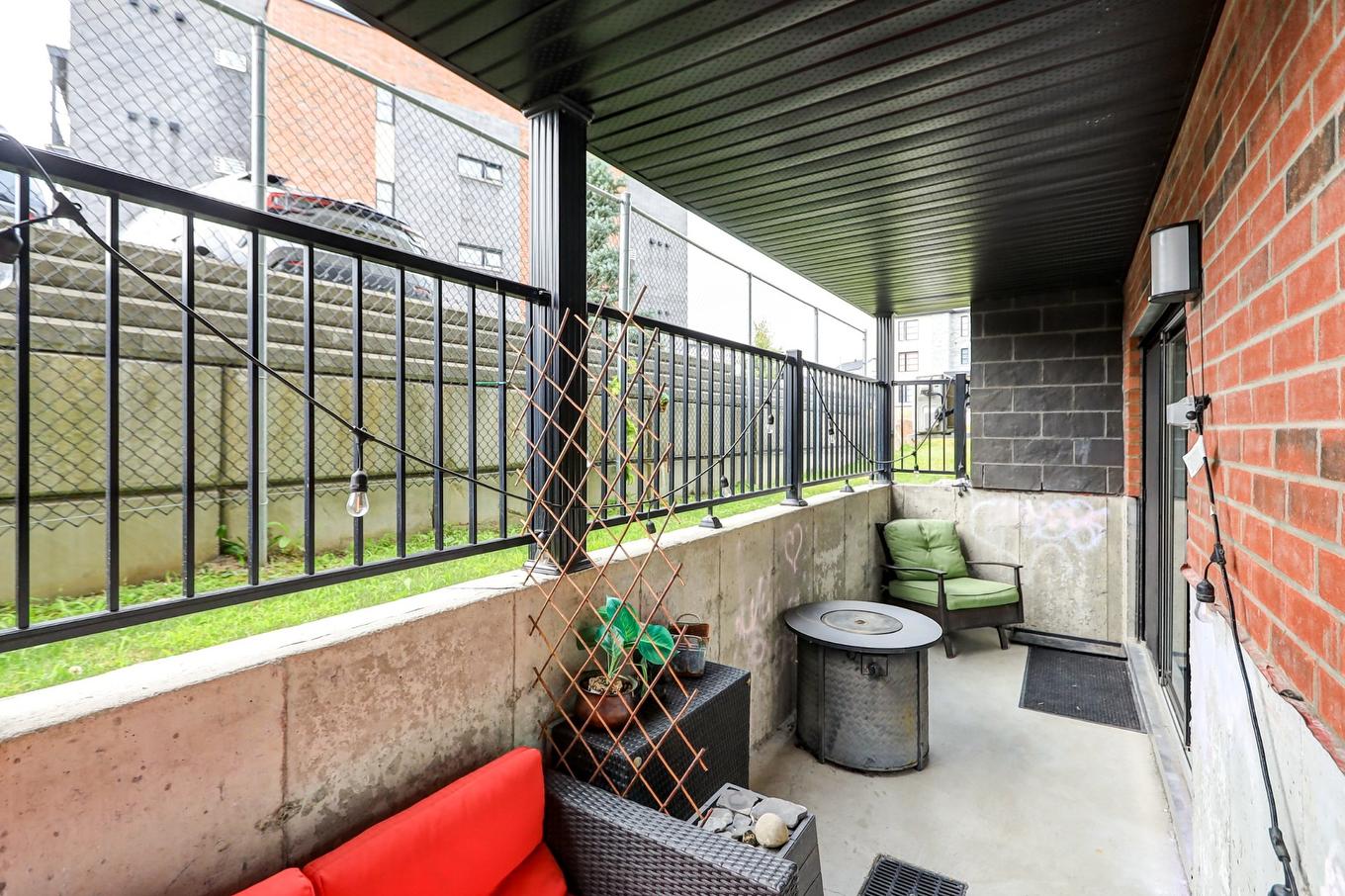 Terrasse - 106-2300 Rue De La Traversée, Saint-Jérôme, QC - Outdoor With Exterior