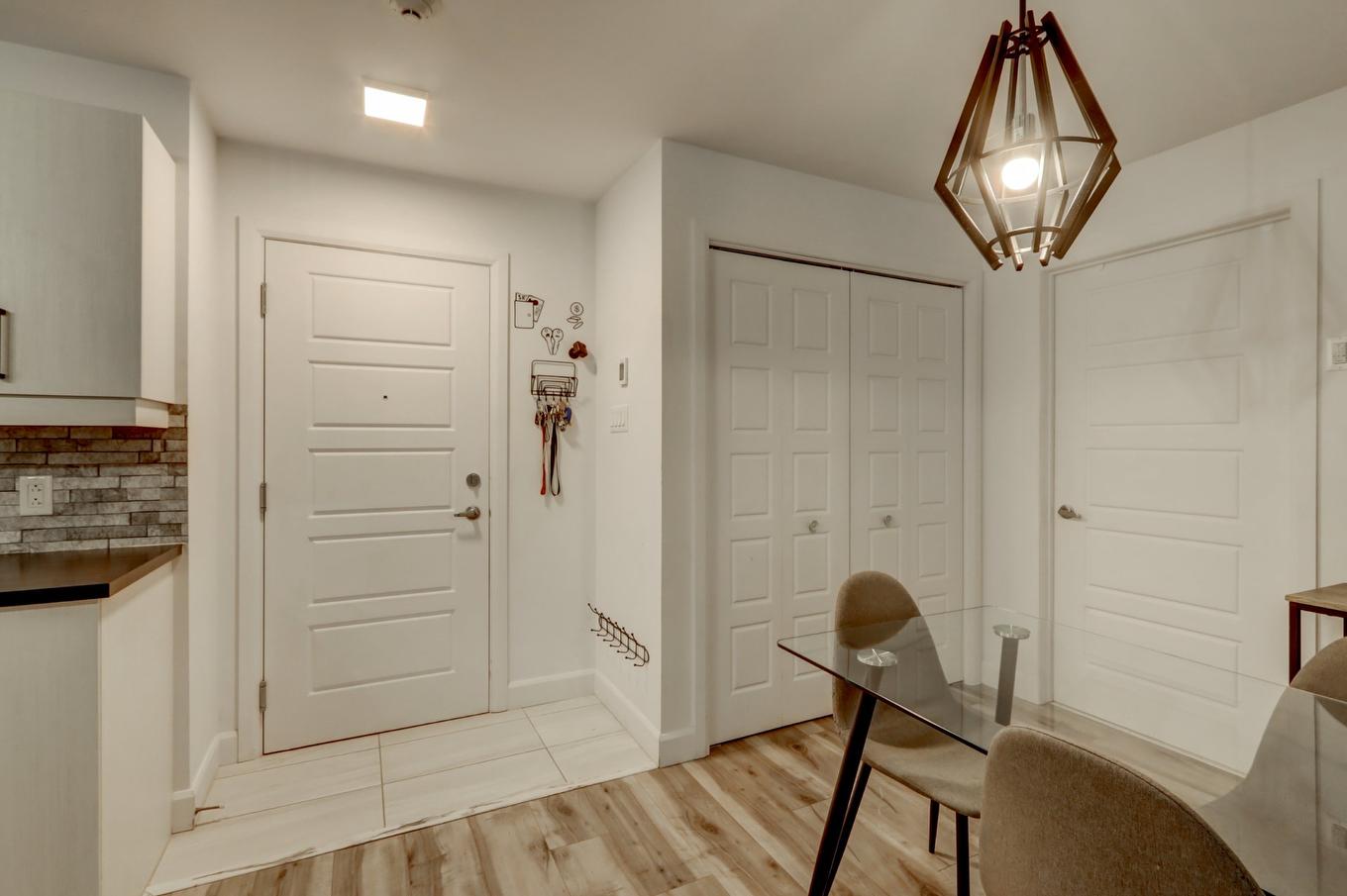 Hall d'entrée/Vestibule - 106-2300 Rue De La Traversée, Saint-Jérôme, QC - Indoor Photo Showing Other Room