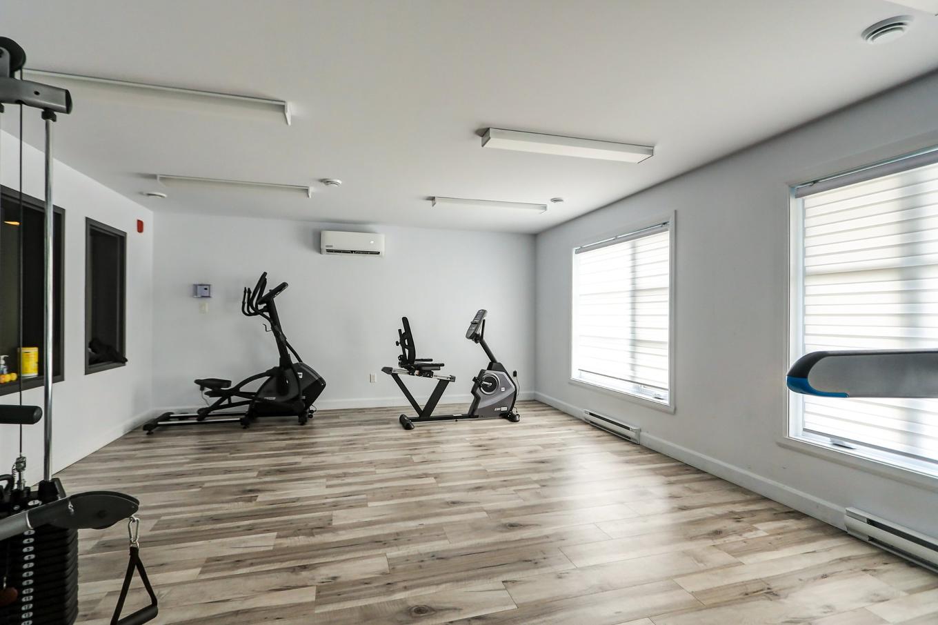 Salle d'exercice - 106-2300 Rue De La Traversée, Saint-Jérôme, QC - Indoor Photo Showing Gym Room