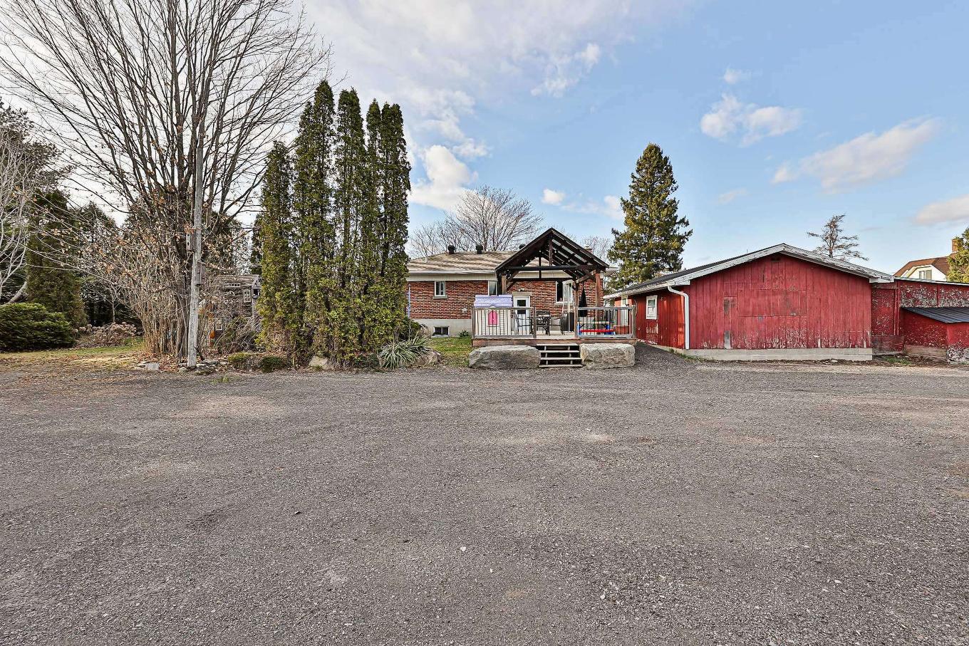 Face arrière - 954 Boul. Arthur-Sauvé, Saint-Eustache, QC - Outdoor