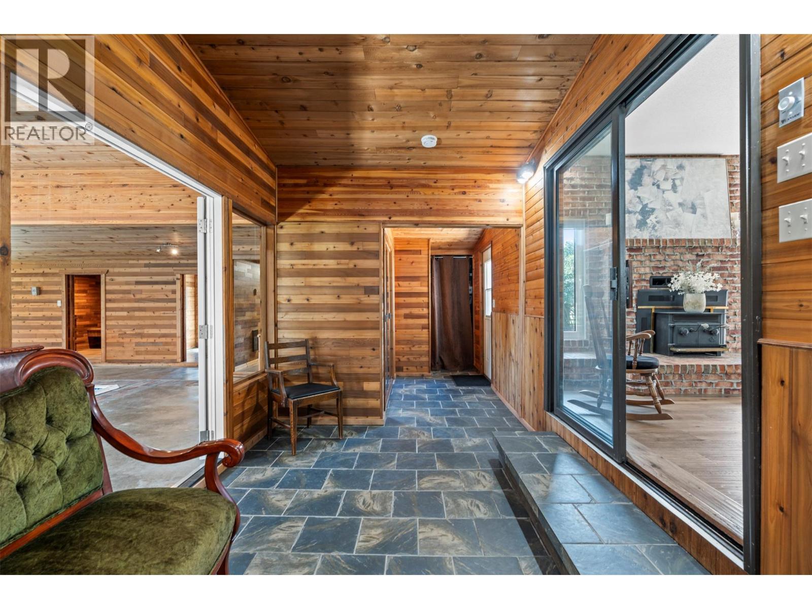 48 Waterside Road, Enderby, BC - Photo Showing Other Room