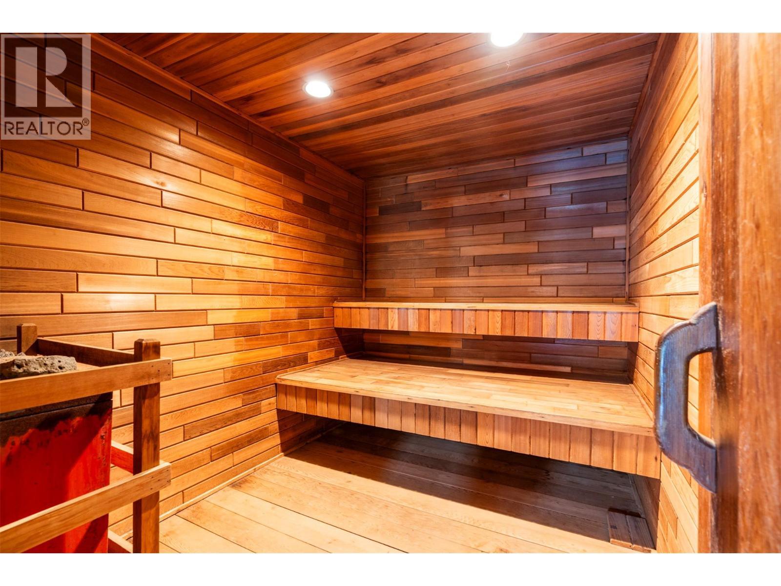 48 Waterside Road, Enderby, BC - Indoor Photo Showing Other Room