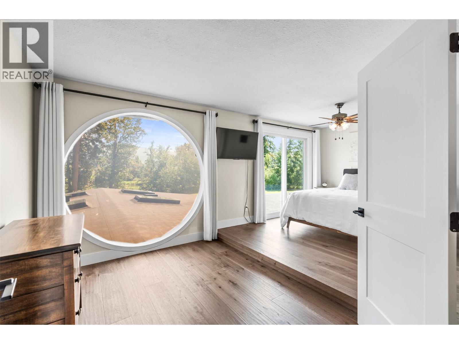 48 Waterside Road, Enderby, BC - Indoor