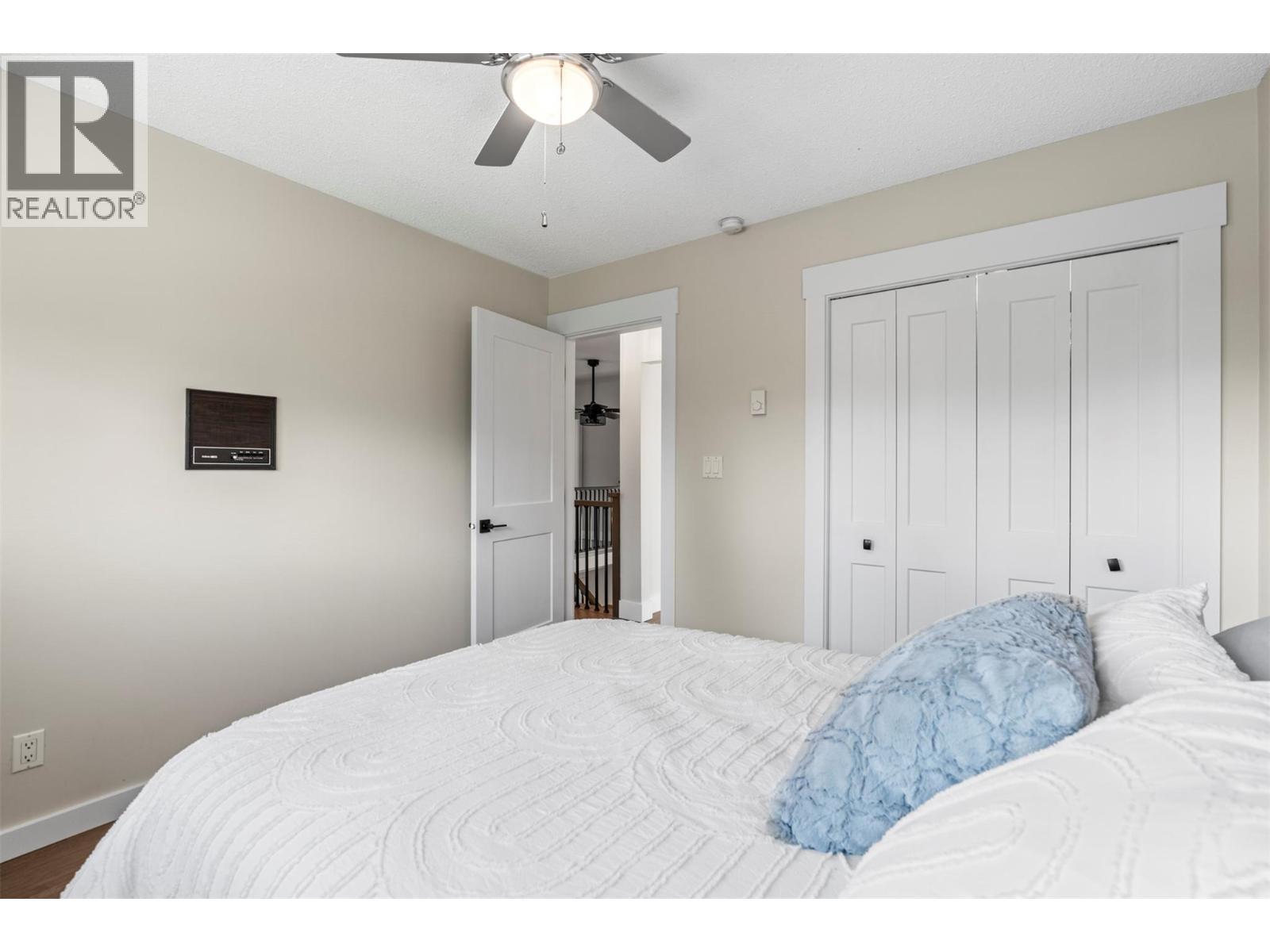 48 Waterside Road, Enderby, BC - Indoor Photo Showing Bedroom