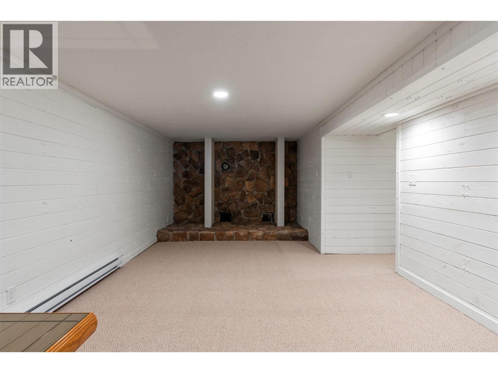 48 Waterside Road, Enderby, BC - Indoor