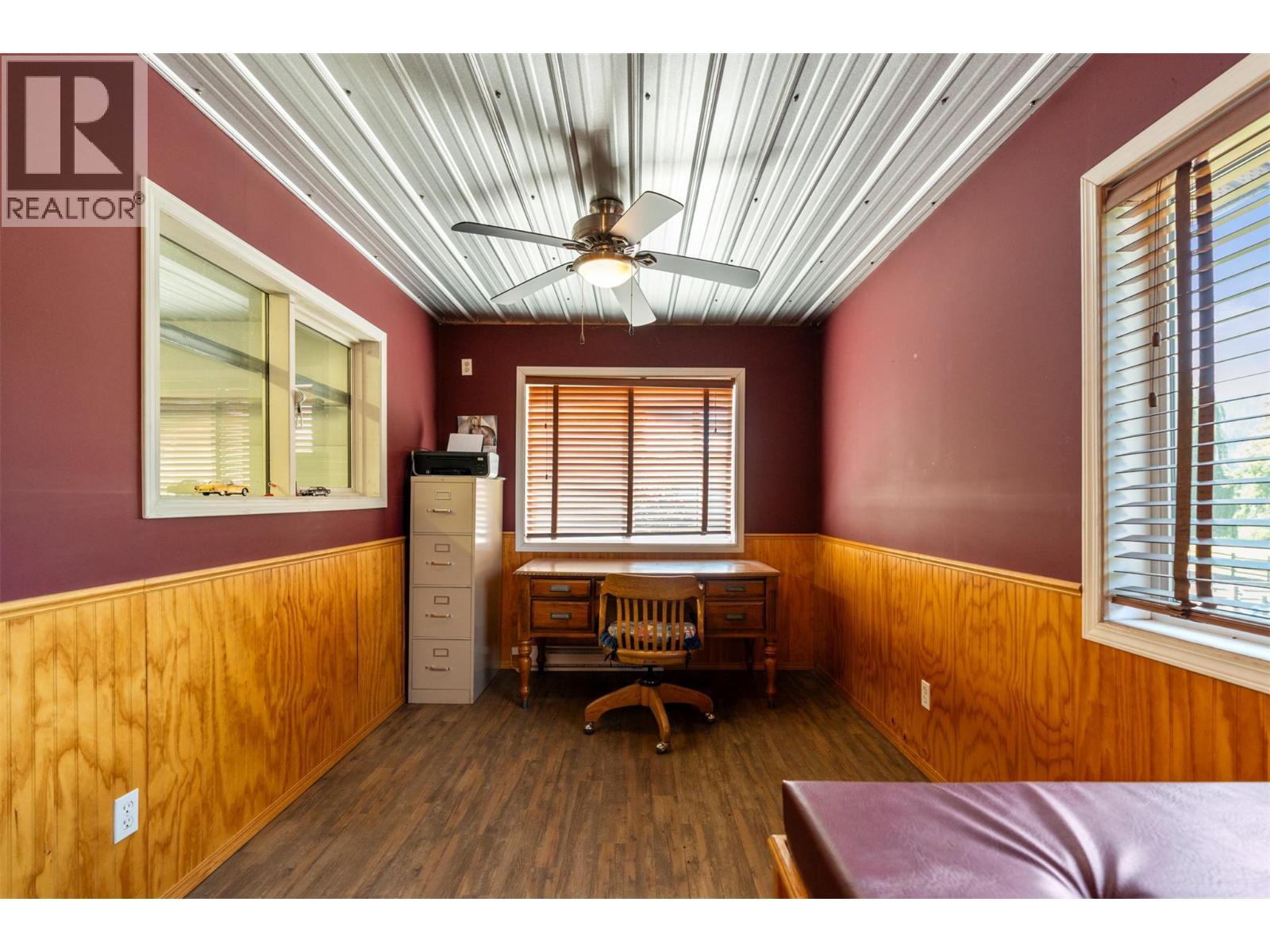 48 Waterside Road, Enderby, BC - Indoor