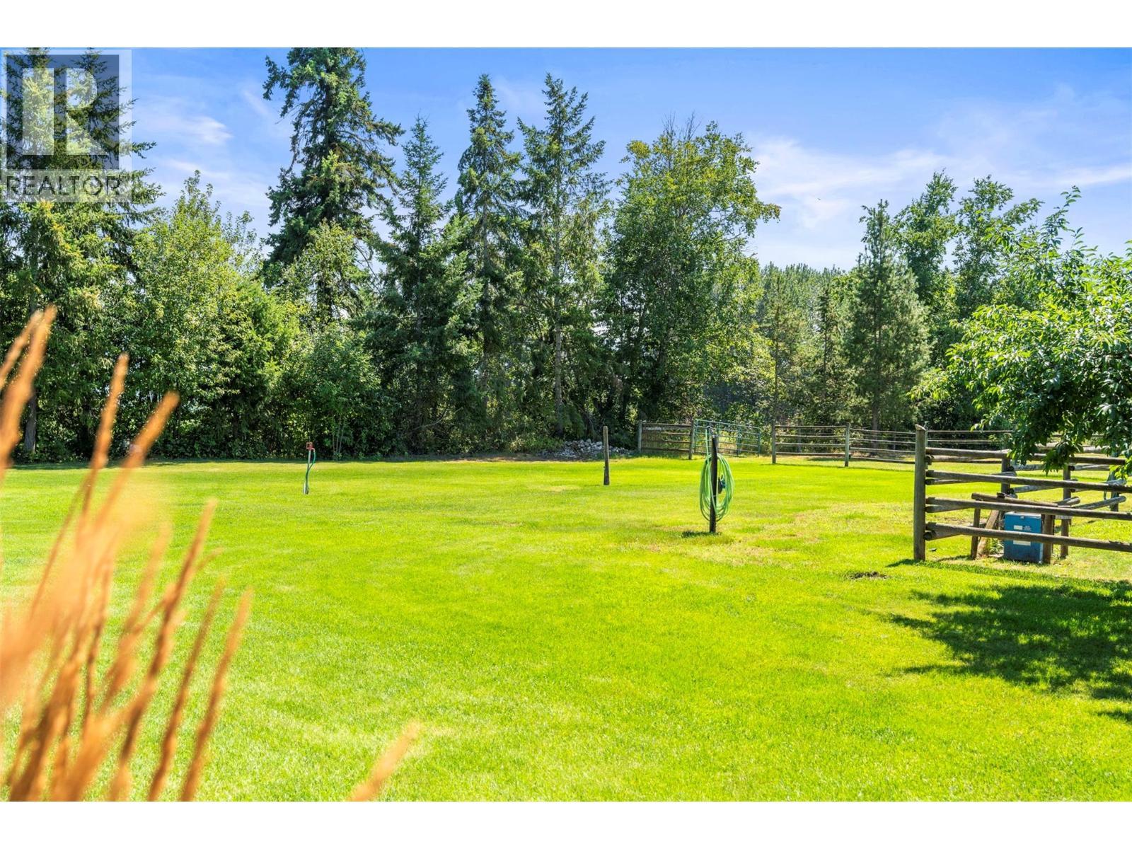 48 Waterside Road, Enderby, BC - Outdoor