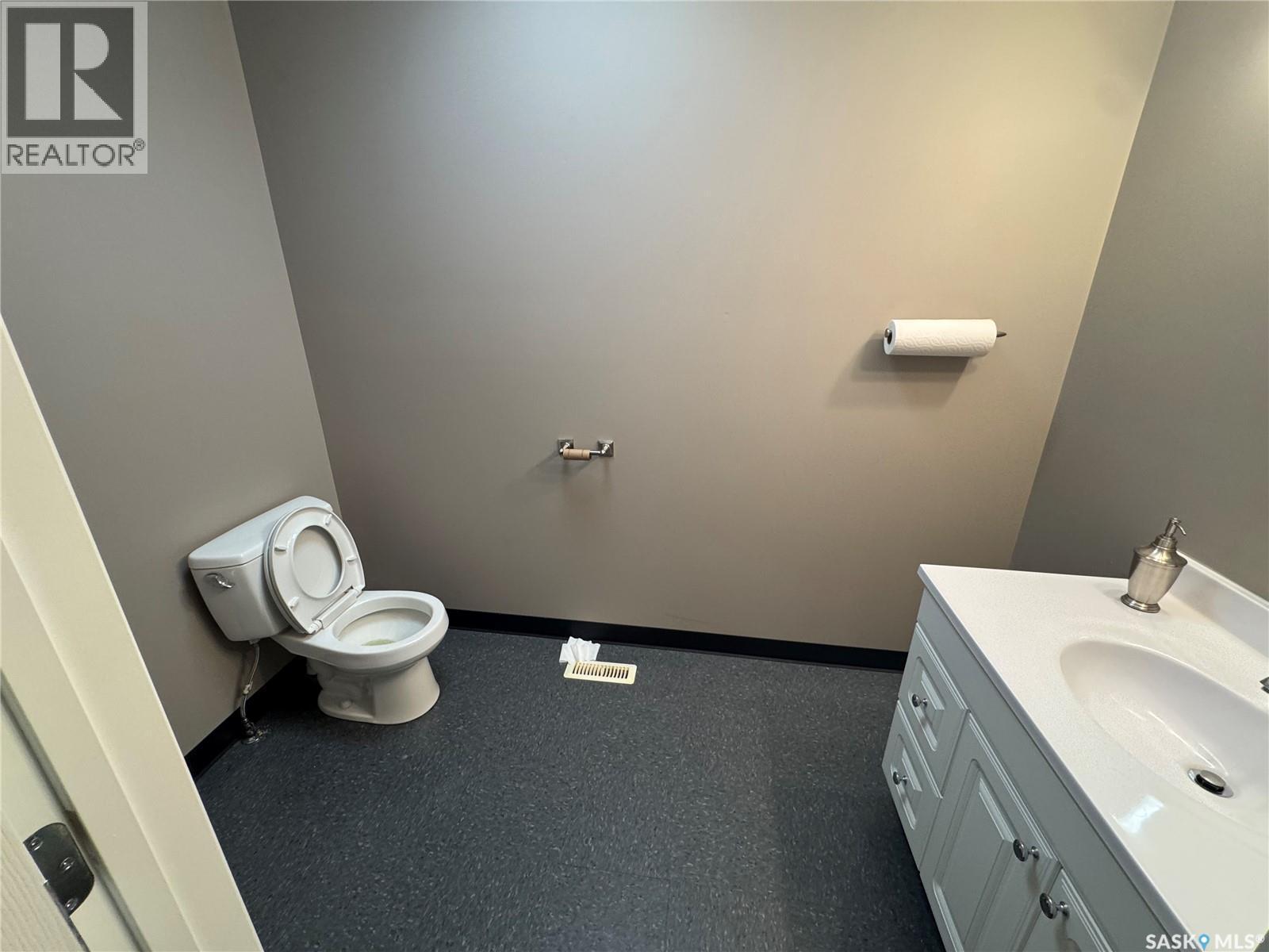 102 Sims Avenue, Weyburn, SK