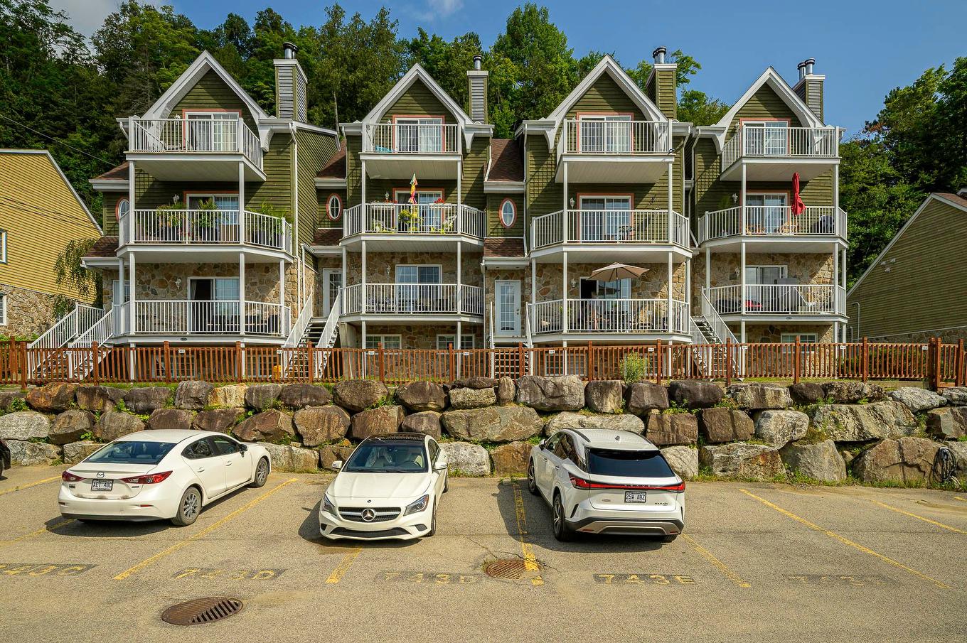 Frontage - 743A Rue Principale, Saint-Sauveur, QC - Outdoor With Facade