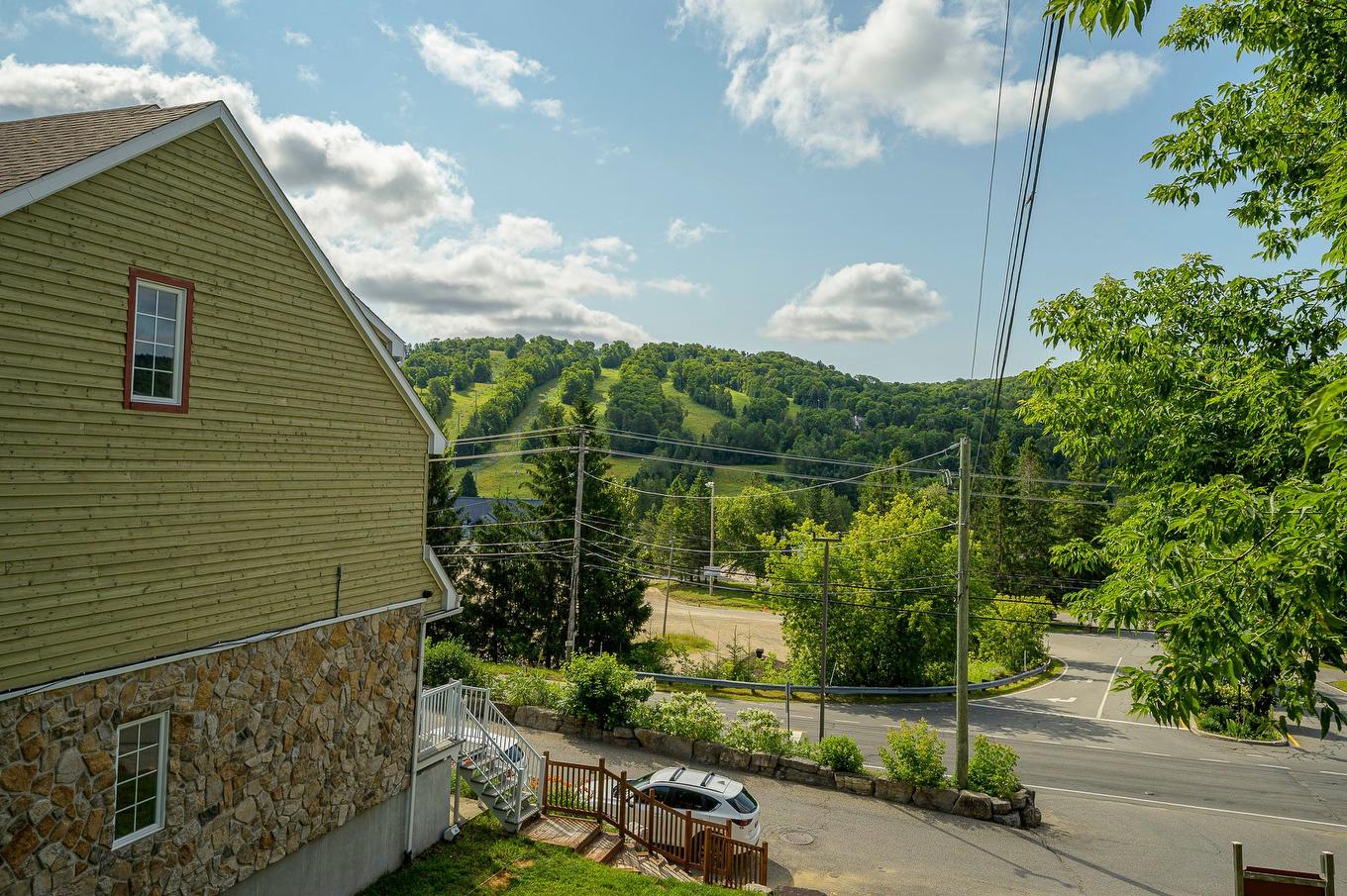 View - 743A Rue Principale, Saint-Sauveur, QC - Outdoor