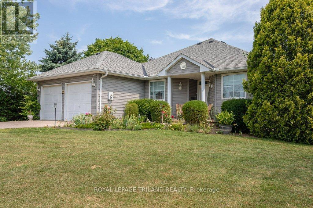 14 Poplar Street, Dutton/Dunwich (Wallacetown), ON - Outdoor With Facade