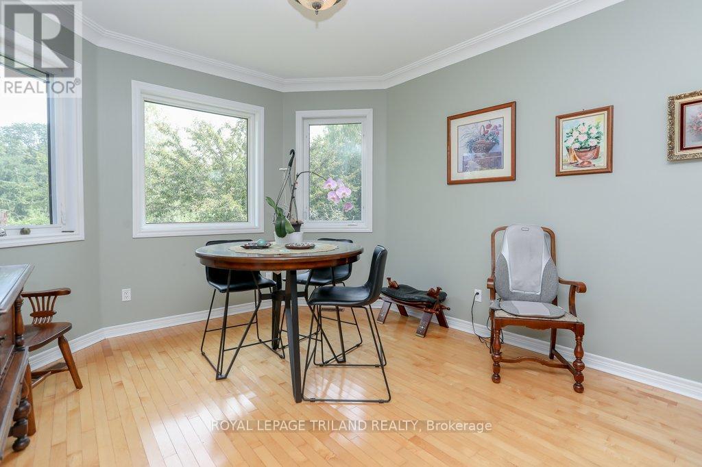 14 Poplar Street, Dutton/Dunwich (Wallacetown), ON - Indoor Photo Showing Dining Room