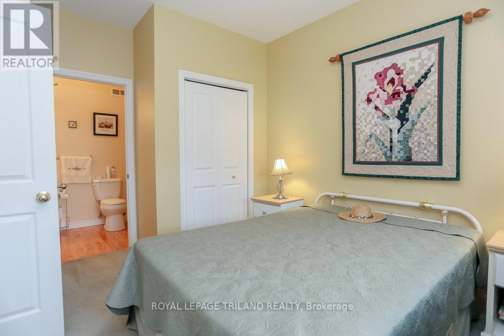 14 Poplar Street, Dutton/Dunwich (Wallacetown), ON - Indoor Photo Showing Bedroom