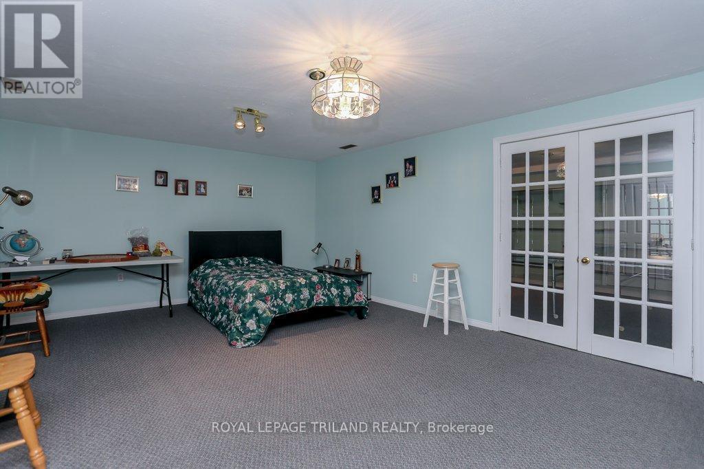 14 Poplar Street, Dutton/Dunwich (Wallacetown), ON - Indoor Photo Showing Bedroom