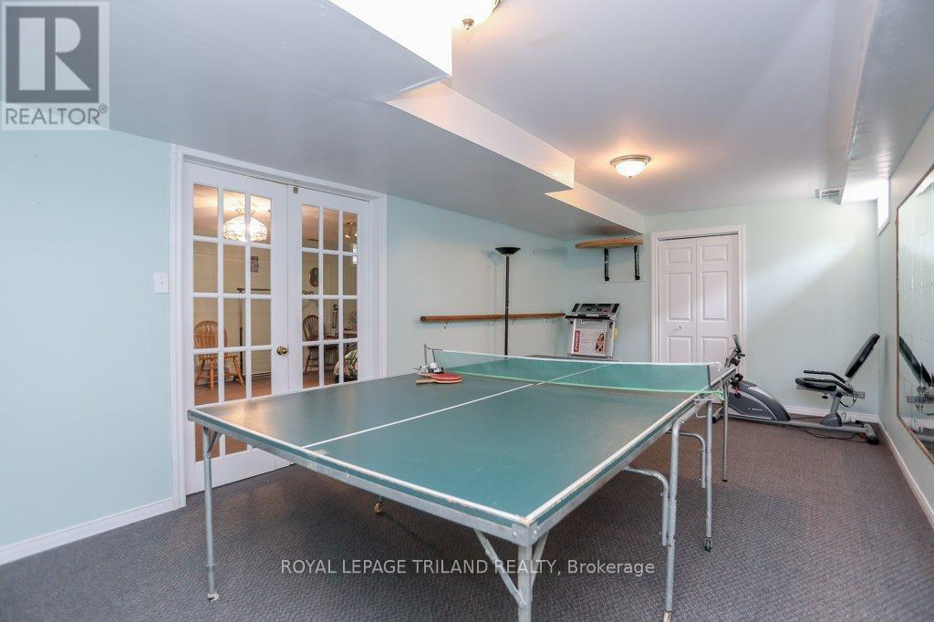 14 Poplar Street, Dutton/Dunwich (Wallacetown), ON - Indoor Photo Showing Other Room