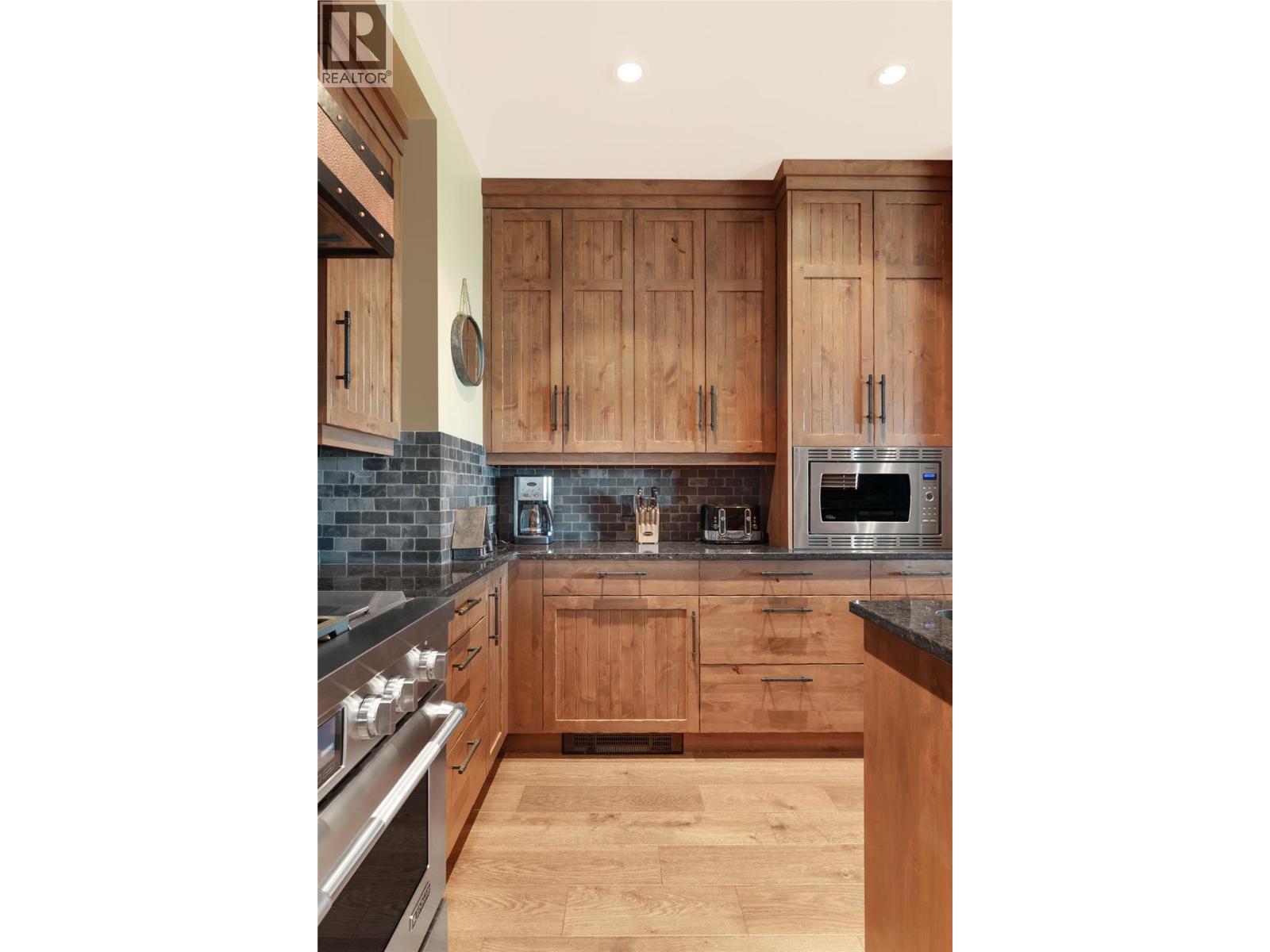 310 Moonshine Crescent Unit# Lot 13, Big White, BC - Indoor Photo Showing Kitchen