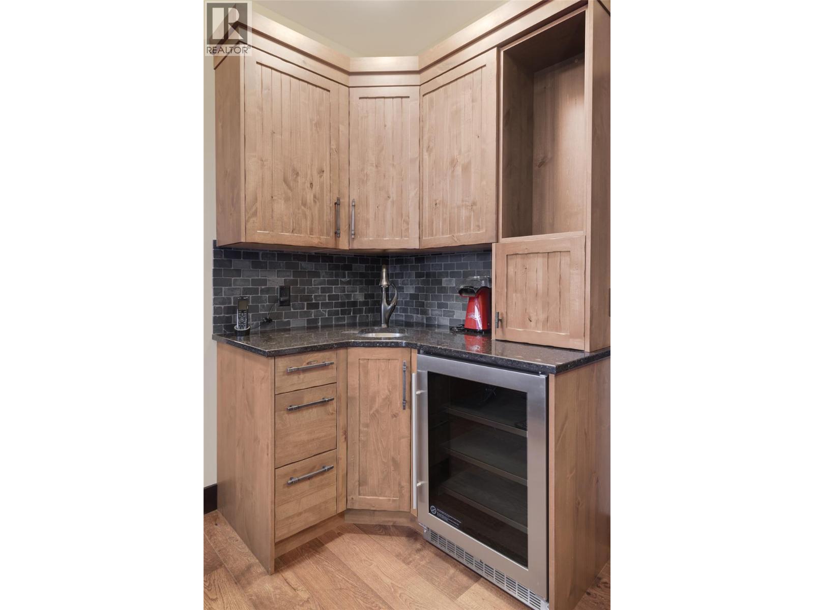 310 Moonshine Crescent Unit# Lot 13, Big White, BC - Indoor