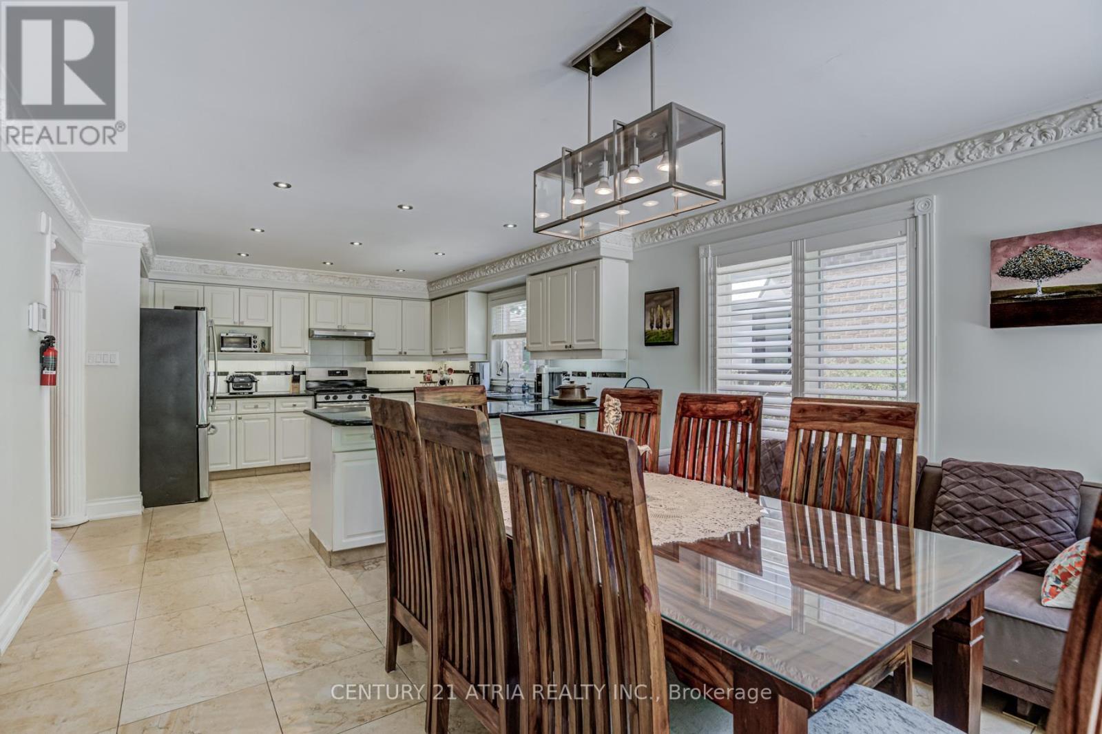 331 Binns Avenue, Newmarket, ON - Indoor Photo Showing Dining Room