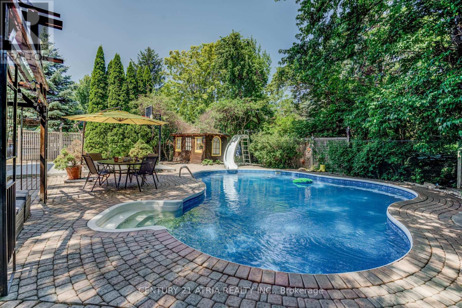 331 Binns Avenue, Newmarket, ON - Outdoor With In Ground Pool With Deck Patio Veranda With Backyard