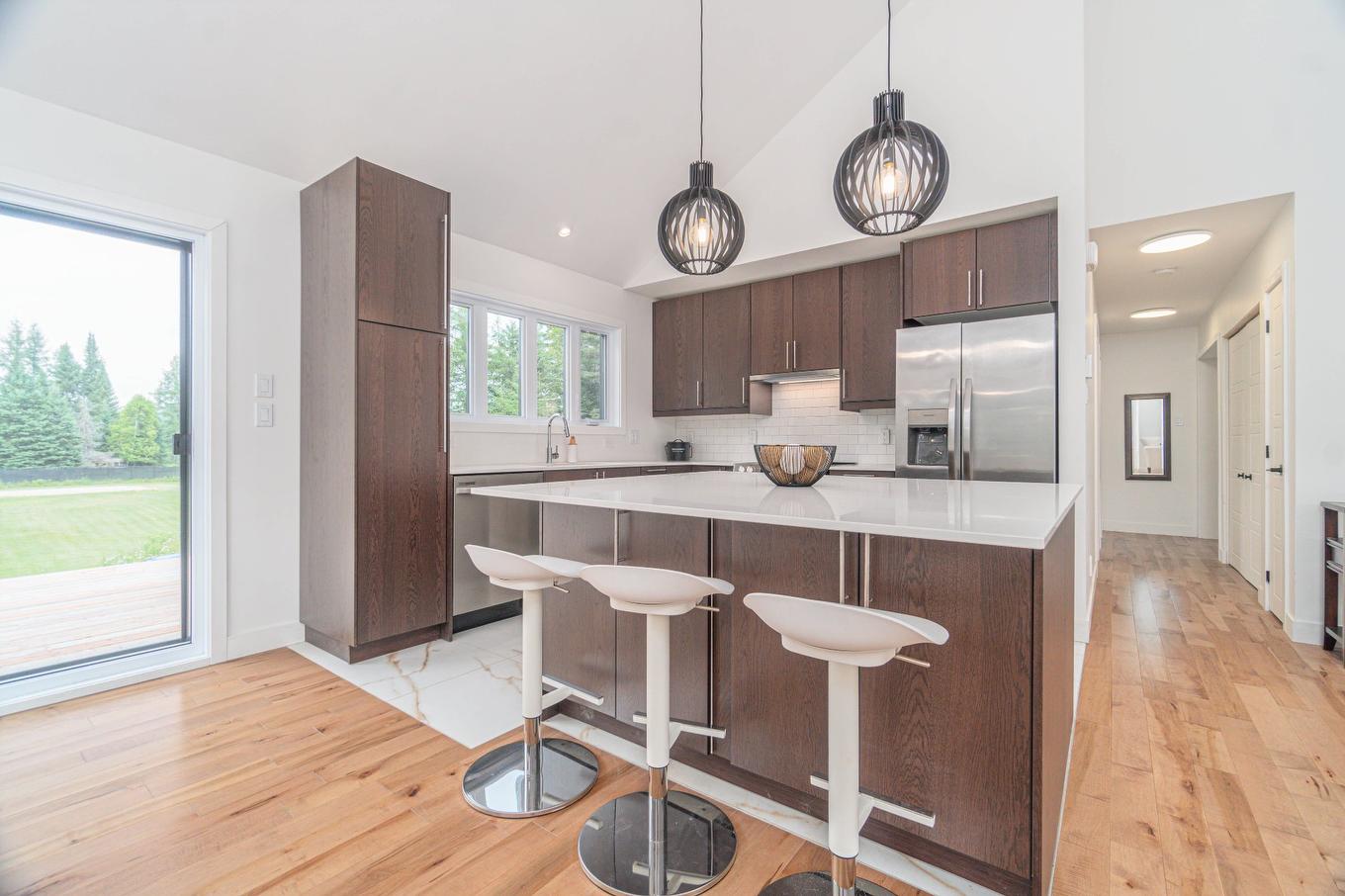 Kitchen - 145 7E Rang, Mont-Tremblant, QC - Indoor Photo Showing Kitchen With Upgraded Kitchen