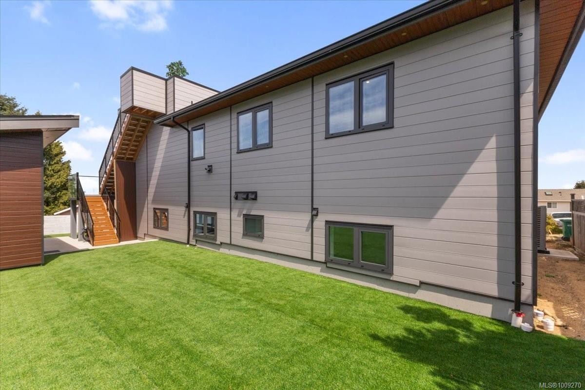 116 Sharon Pl, Nanaimo, BC