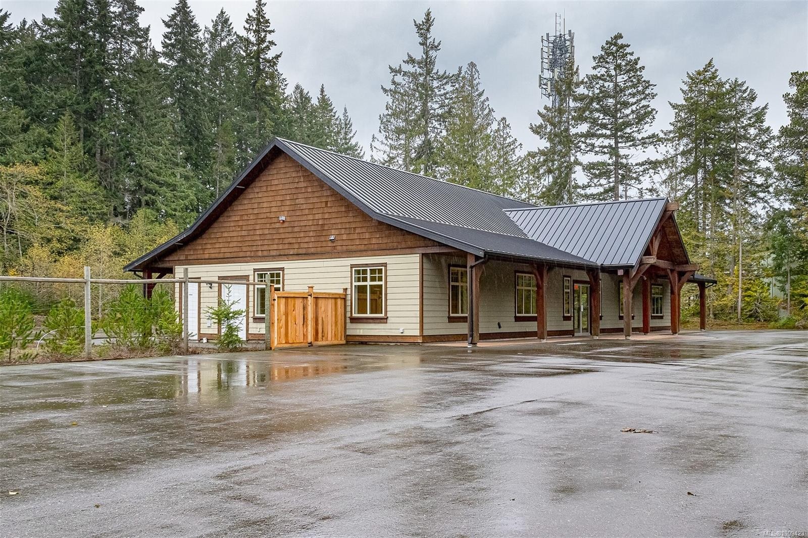 230 Rupert Rd East, Qualicum Beach, BC