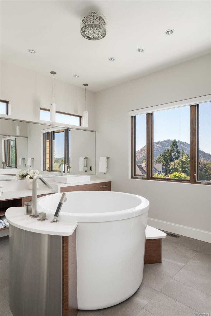 1098 Bearspaw Plat, Langford, BC