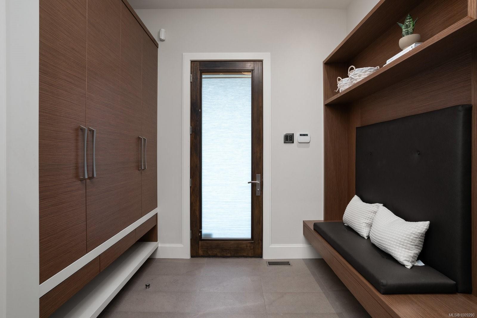 1098 Bearspaw Plat, Langford, BC