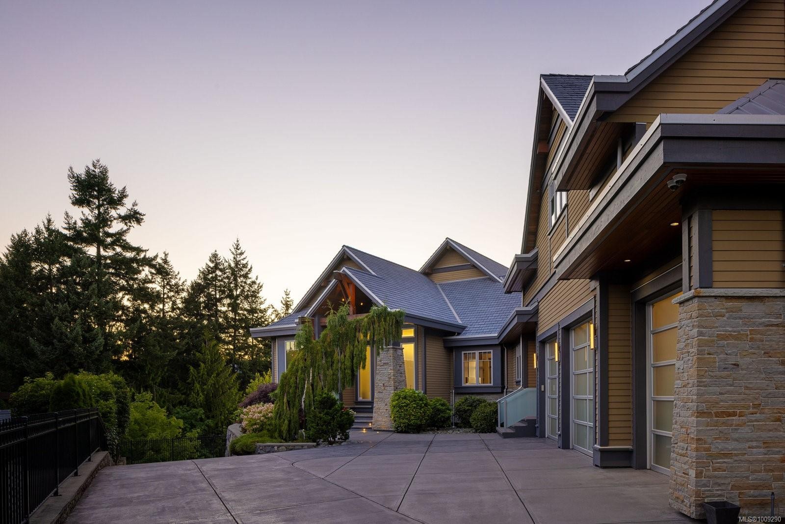 1098 Bearspaw Plat, Langford, BC