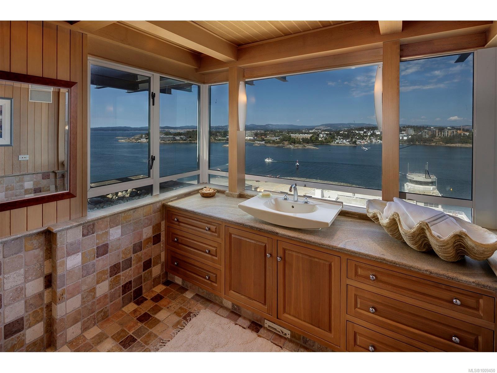 1201-21 Dallas Rd, Victoria, BC -