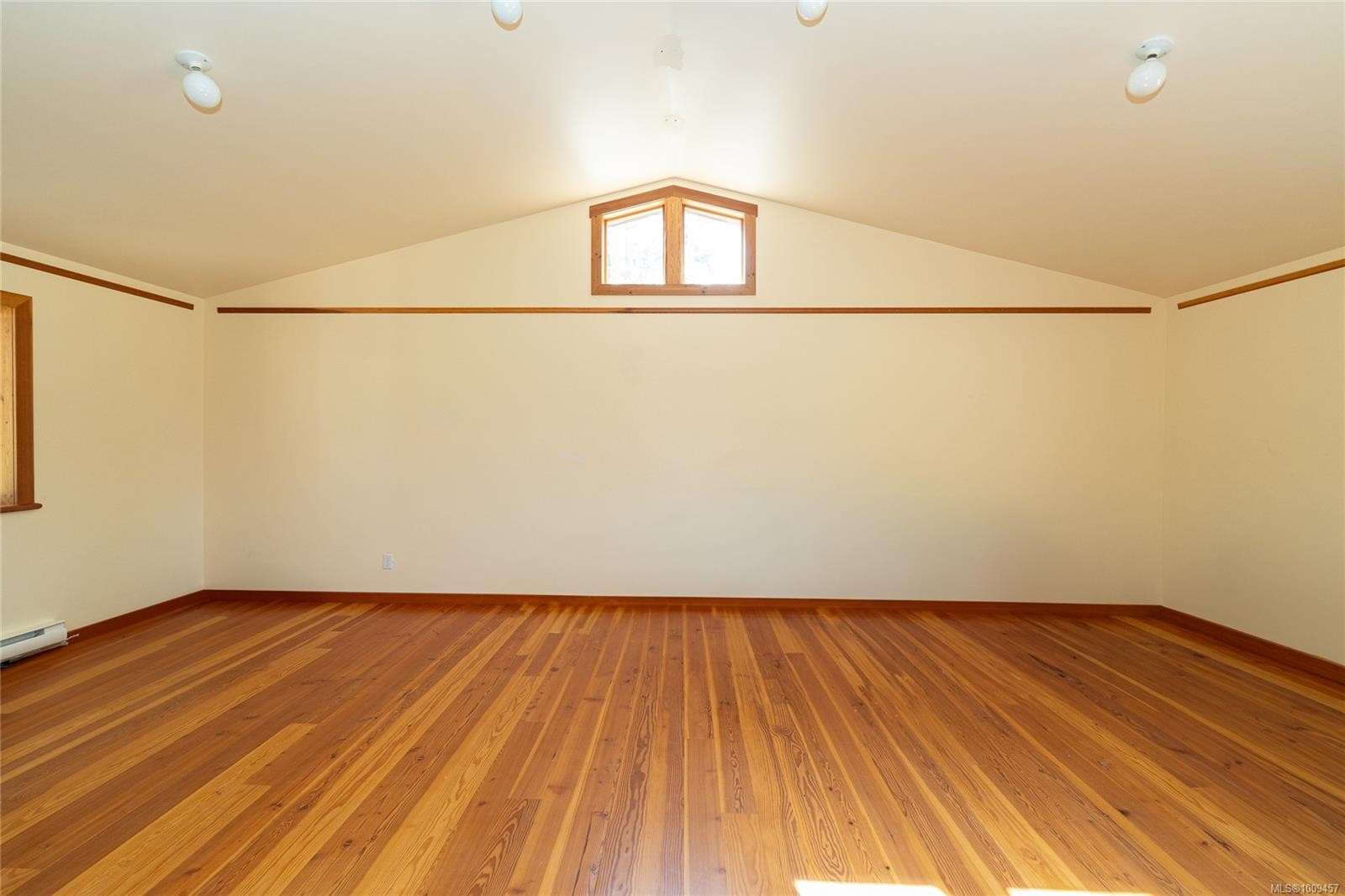 415 Campbell Bay Rd, Mayne Island, BC