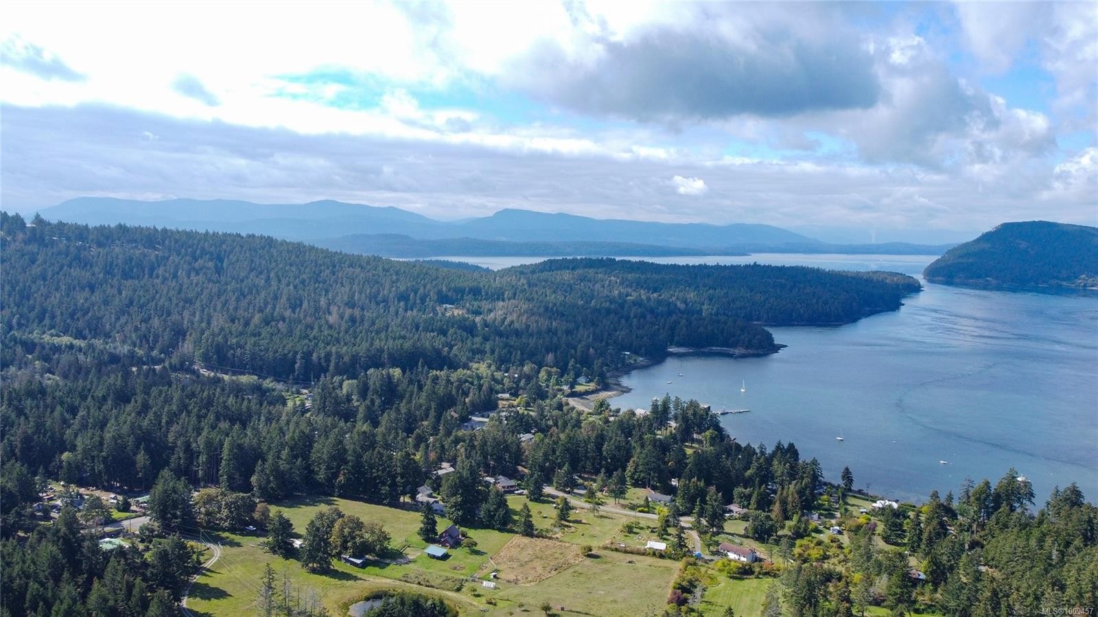 415 Campbell Bay Rd, Mayne Island, BC