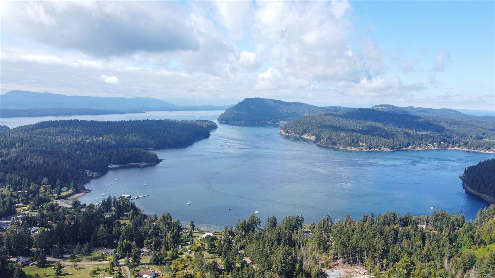 415 Campbell Bay Rd, Mayne Island, BC