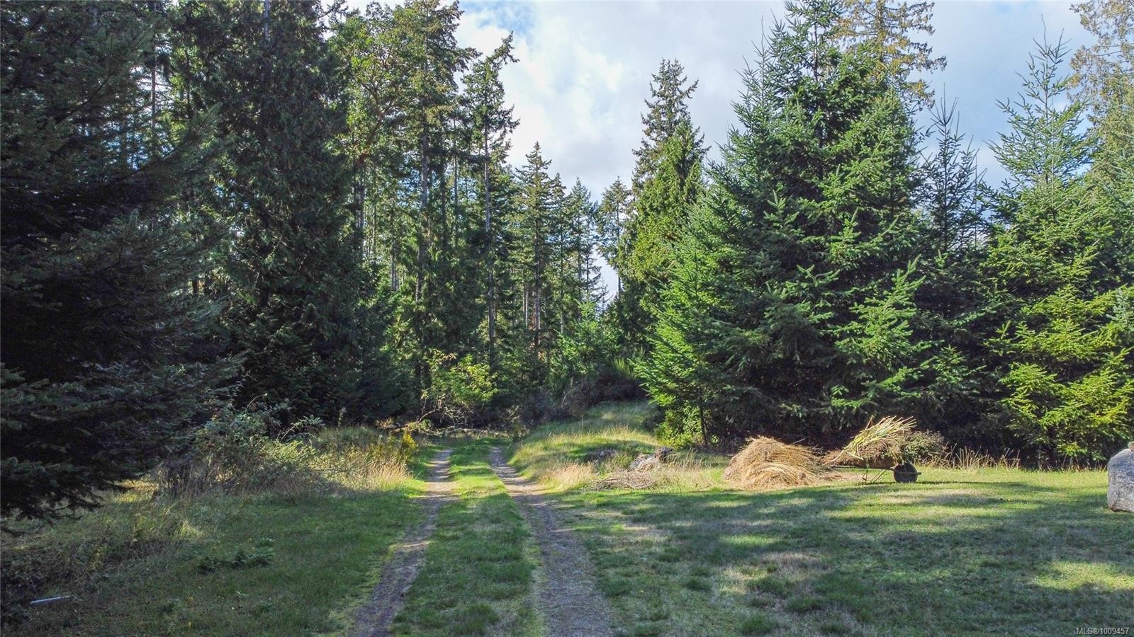 415 Campbell Bay Rd, Mayne Island, BC