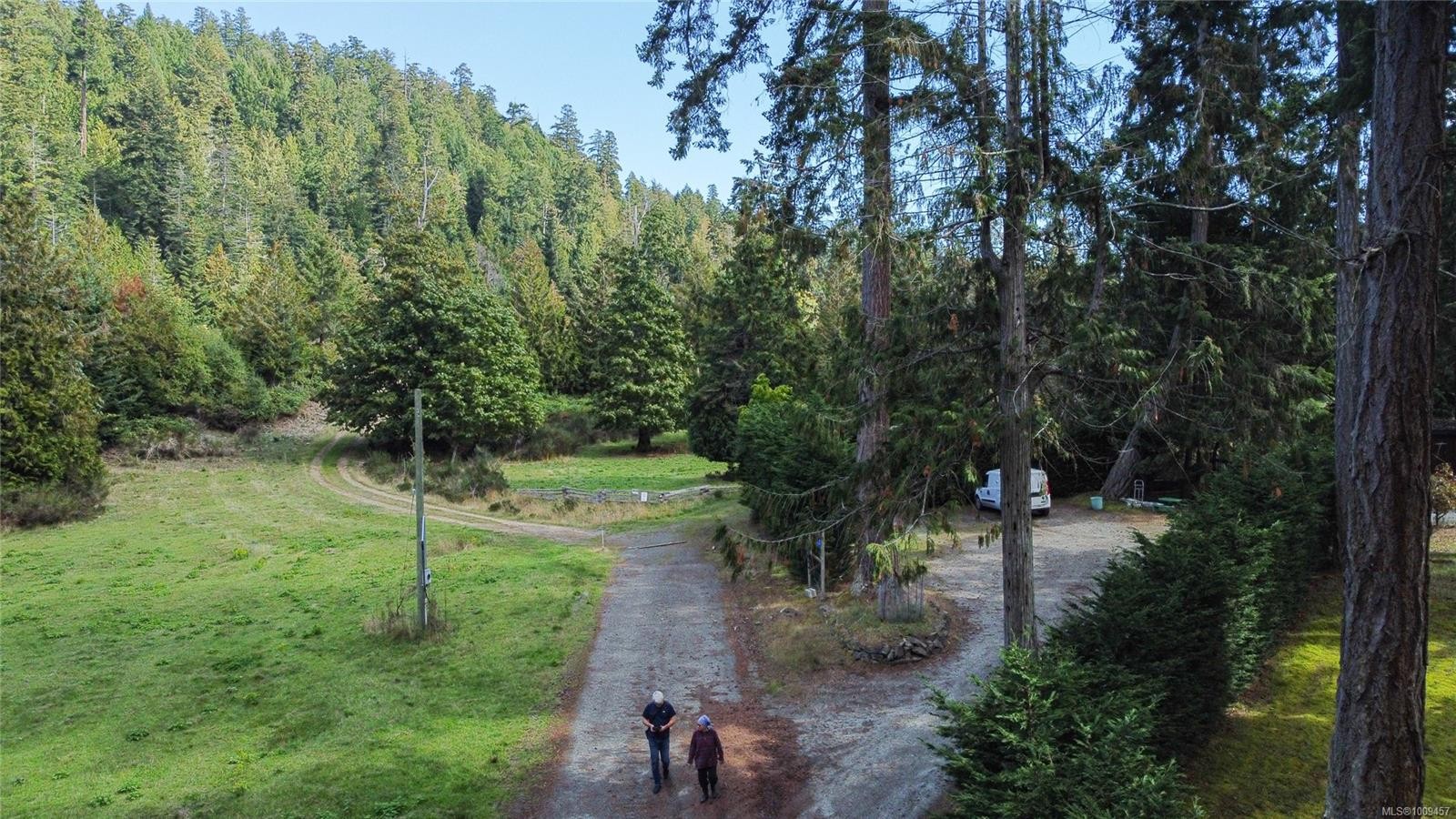 415 Campbell Bay Rd, Mayne Island, BC